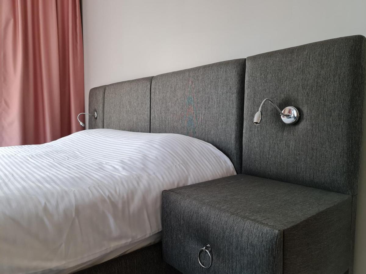 Smart Airport Hostel Arnavutkoy Exteriör bild
